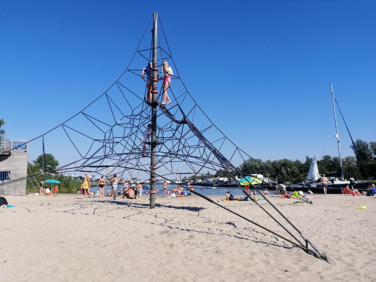 Stacaravan Op 5 Sterren Vakantiepark De Kuilart Friesland Aan Het Meer Met Zwembad 5P 237 Koudum Exterior photo