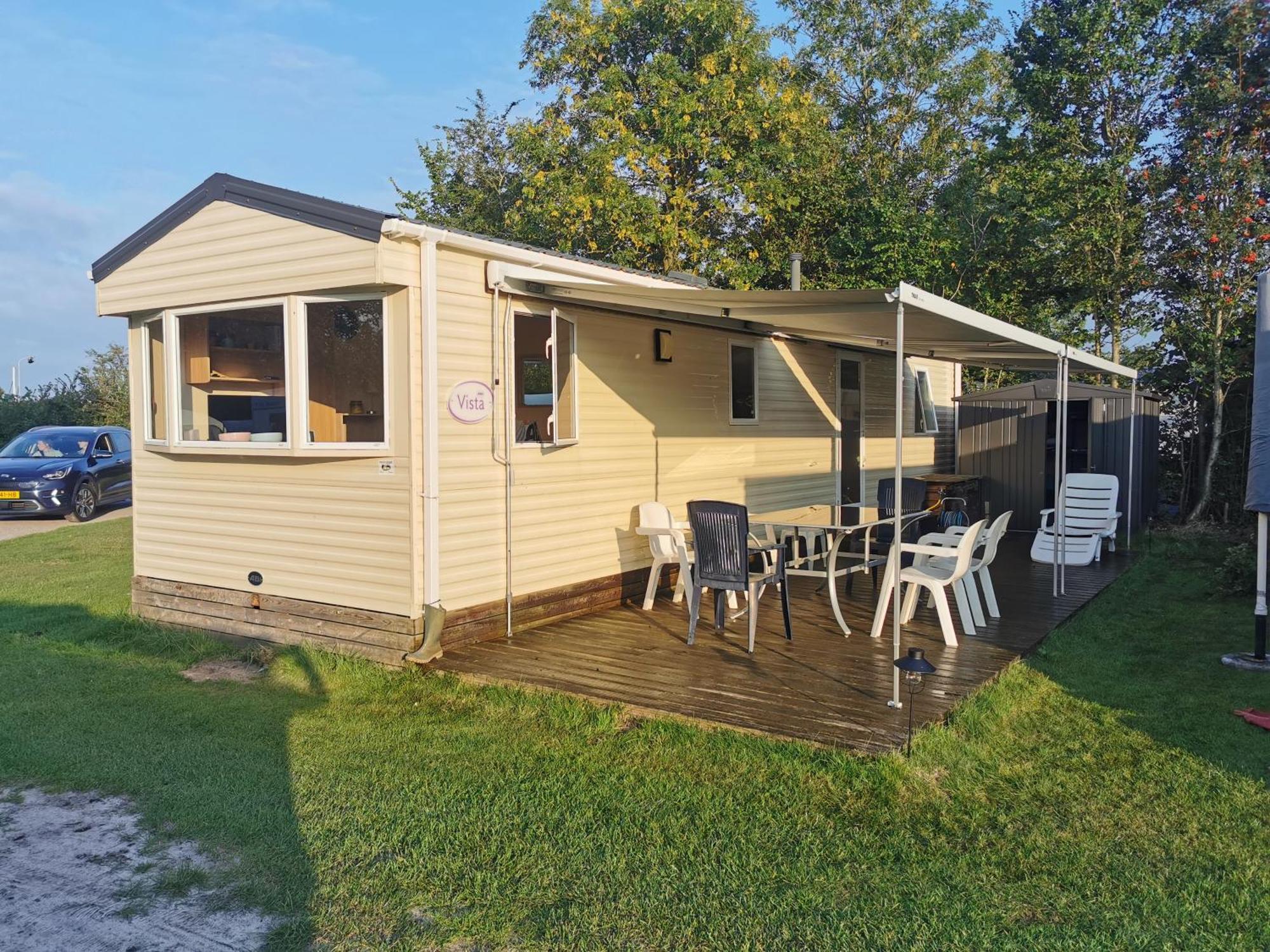 Stacaravan Op 5 Sterren Vakantiepark De Kuilart Friesland Aan Het Meer Met Zwembad 5P 237 Koudum Room photo